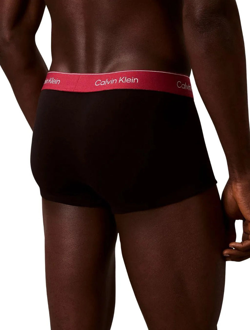 Calvin KleinTrunks 3 - pack3 - Pack Icon Cotton Stretch Low - Rise Boxer Trunks, Black with fall berry and frozenBoxers & Briefs