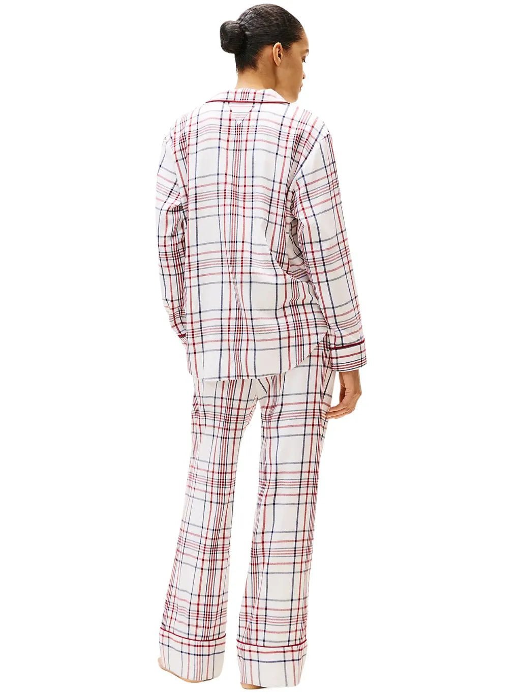 Tommy HilfigerPyjama SetWomen Plaid Check Flannel Pyjamas & Slippers Gift Set, Ivory SilkBoxers & Briefs